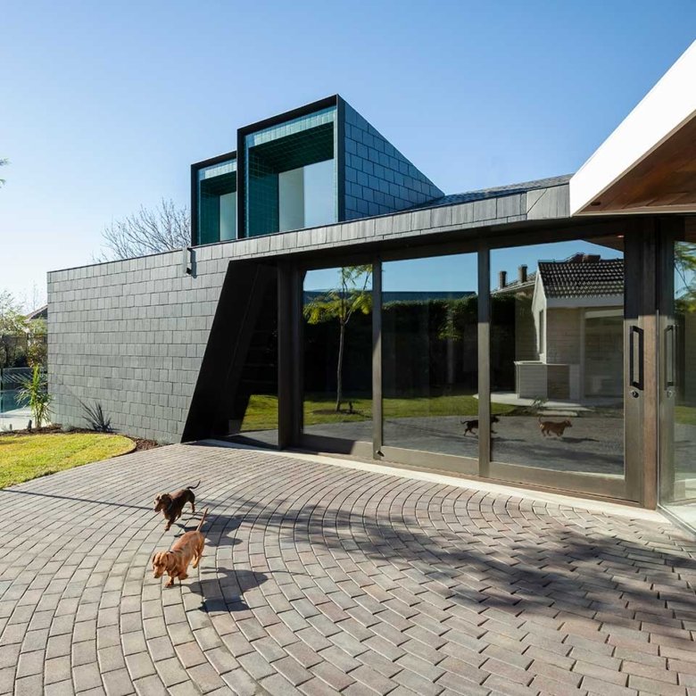 Casa Contemporánea con Piscina